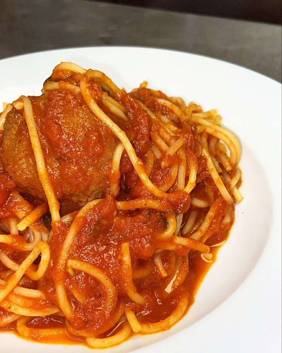 Order Spaghetti & Meatballs - Pasta food online from Tutto A Modo Mio store, Ridgefield on bringmethat.com
