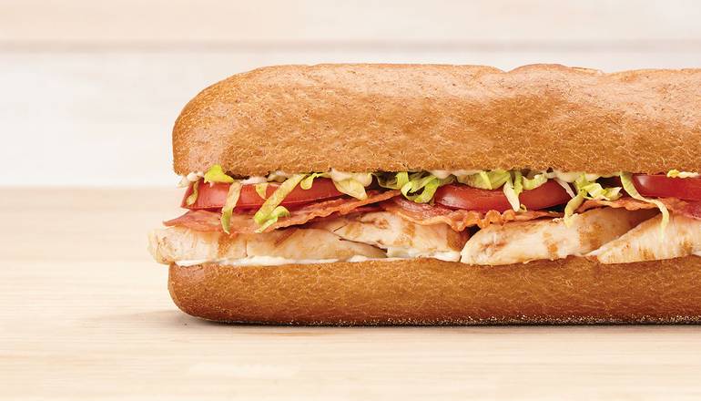 Order 6" All Natural Grilled Chicken Breast w/Bacon Club Sub (526cal) food online from Quickchek store, Woodbridge on bringmethat.com