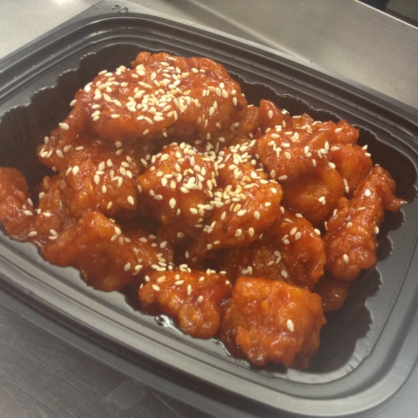 Order H10. Sesame Chicken food online from Full House Chinese Restaurant store, San Antonio on bringmethat.com