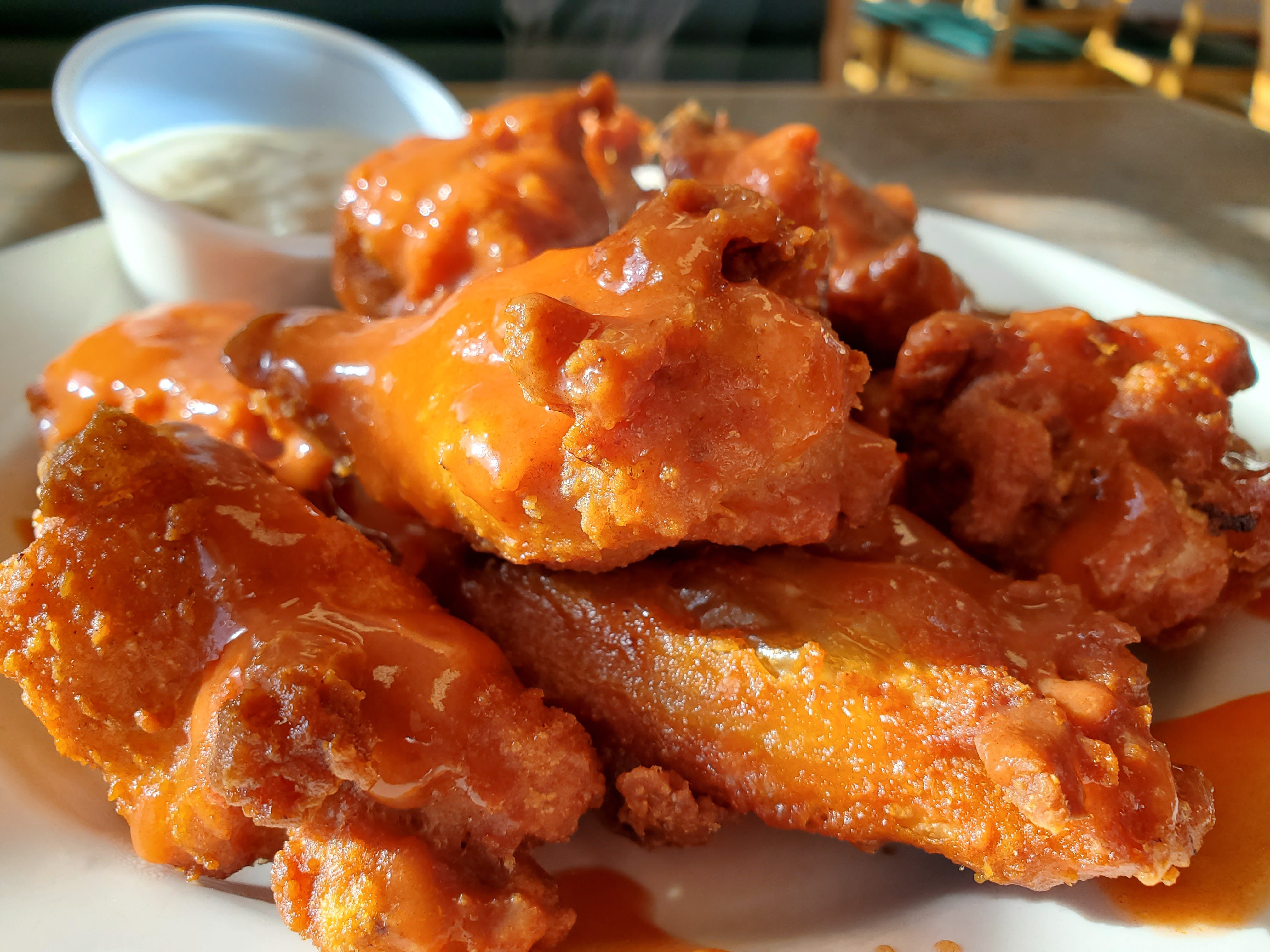 Order Chicken Wings - 10 Pieces food online from Potsy Pizza store, Allentown on bringmethat.com