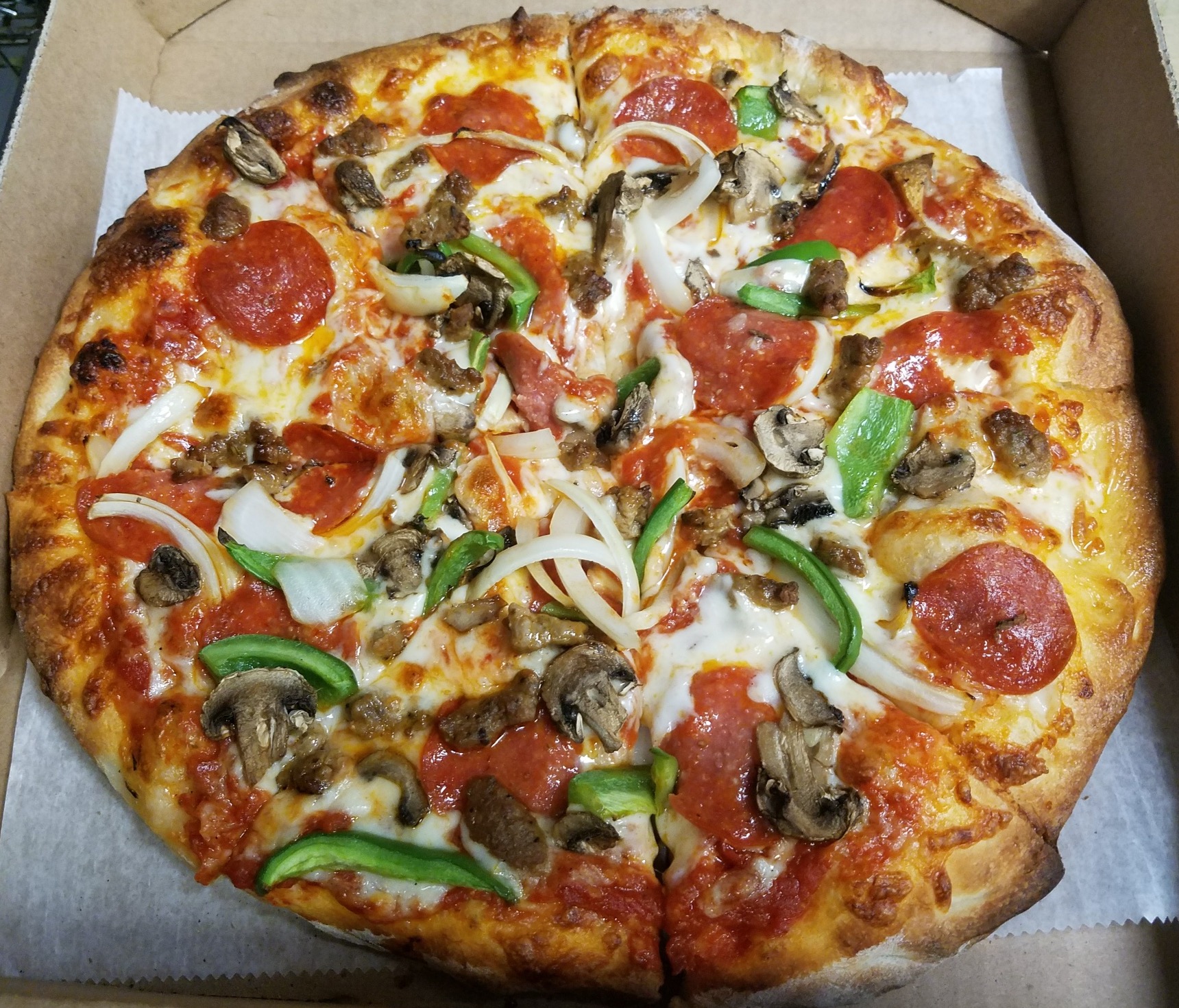 Order Supreme Pizza food online from Shotz Bar & Grille store, Austintown on bringmethat.com