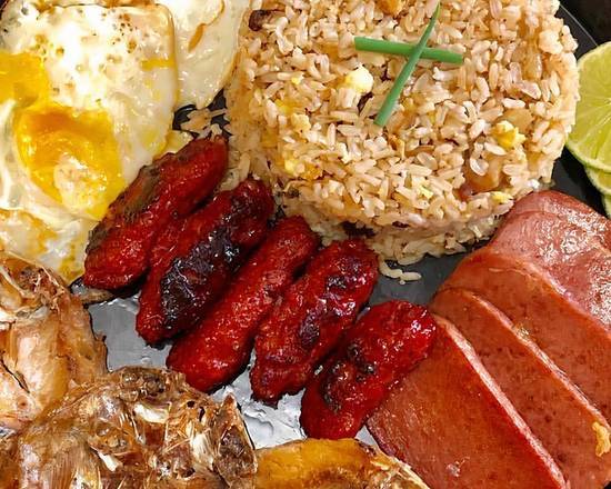Order Pinoy Breakfast Platter food online from Goldilocks store, National City on bringmethat.com