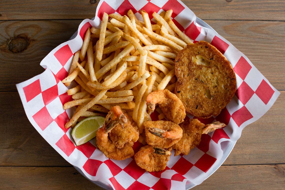 Order 6 Shrimp Combo food online from 7 Spice Cajun Seafood store, Missouri City on bringmethat.com