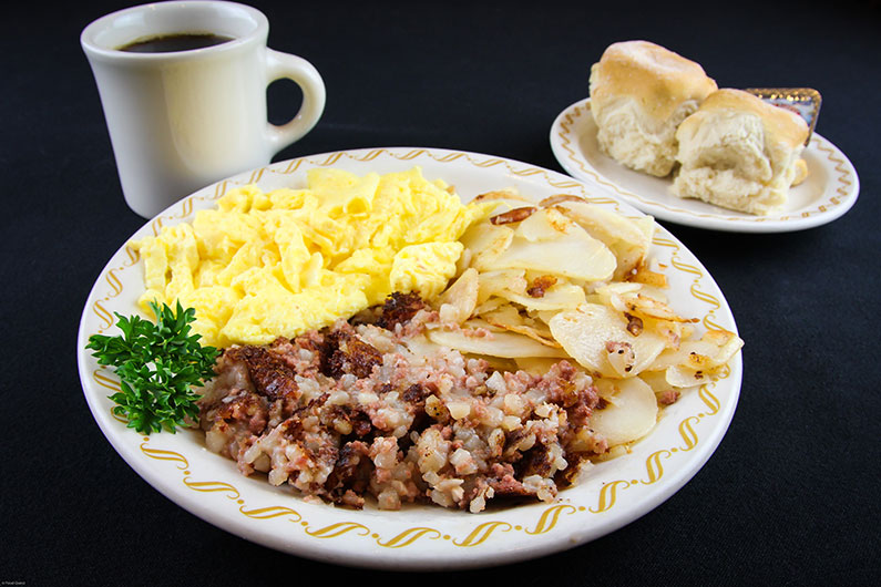 Order Corned Beef Hash food online from Tee Jaye Country Place store, Grove City on bringmethat.com