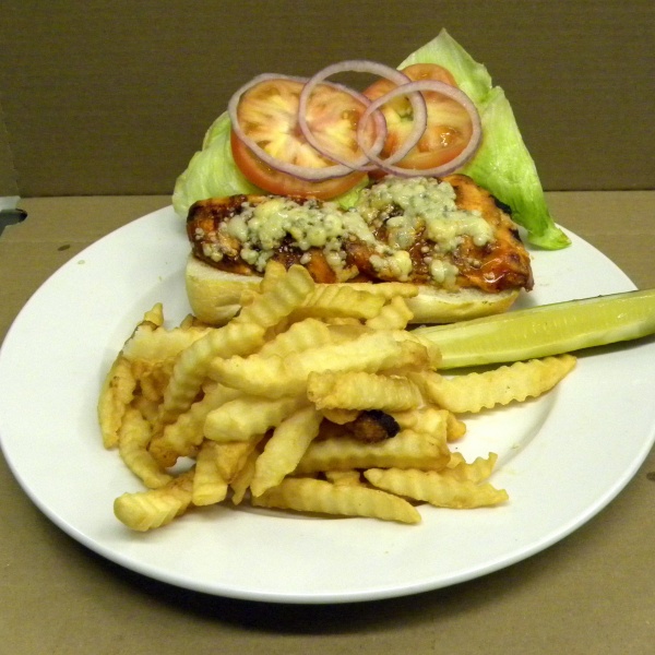 Order Buffalo Chicken Sandwich food online from Fatty Magoos Bar & Eatery store, Bolingbrook on bringmethat.com