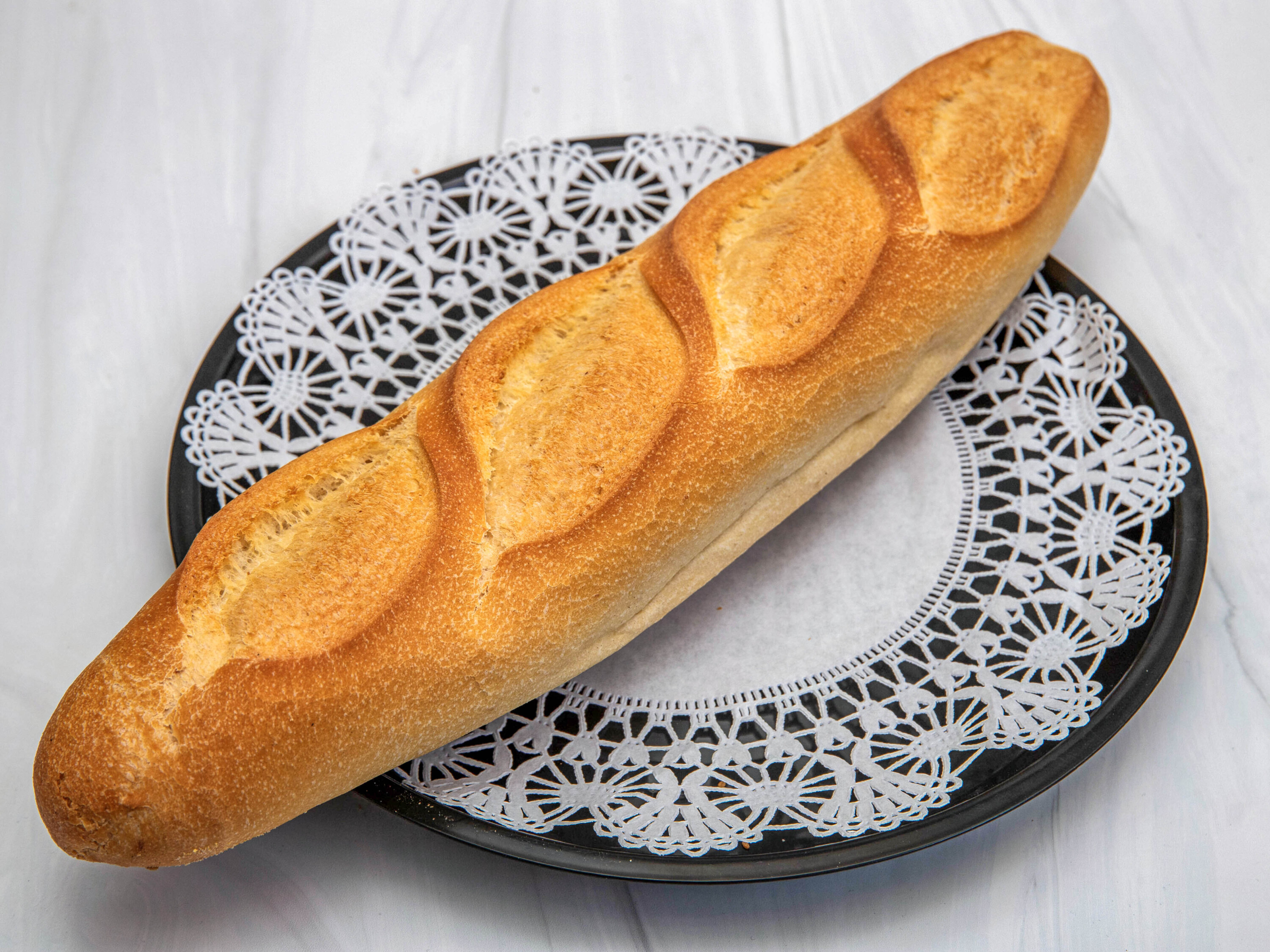 Order Neapolitan Bread  food online from Pastosa Ravioli store, Florham Park on bringmethat.com