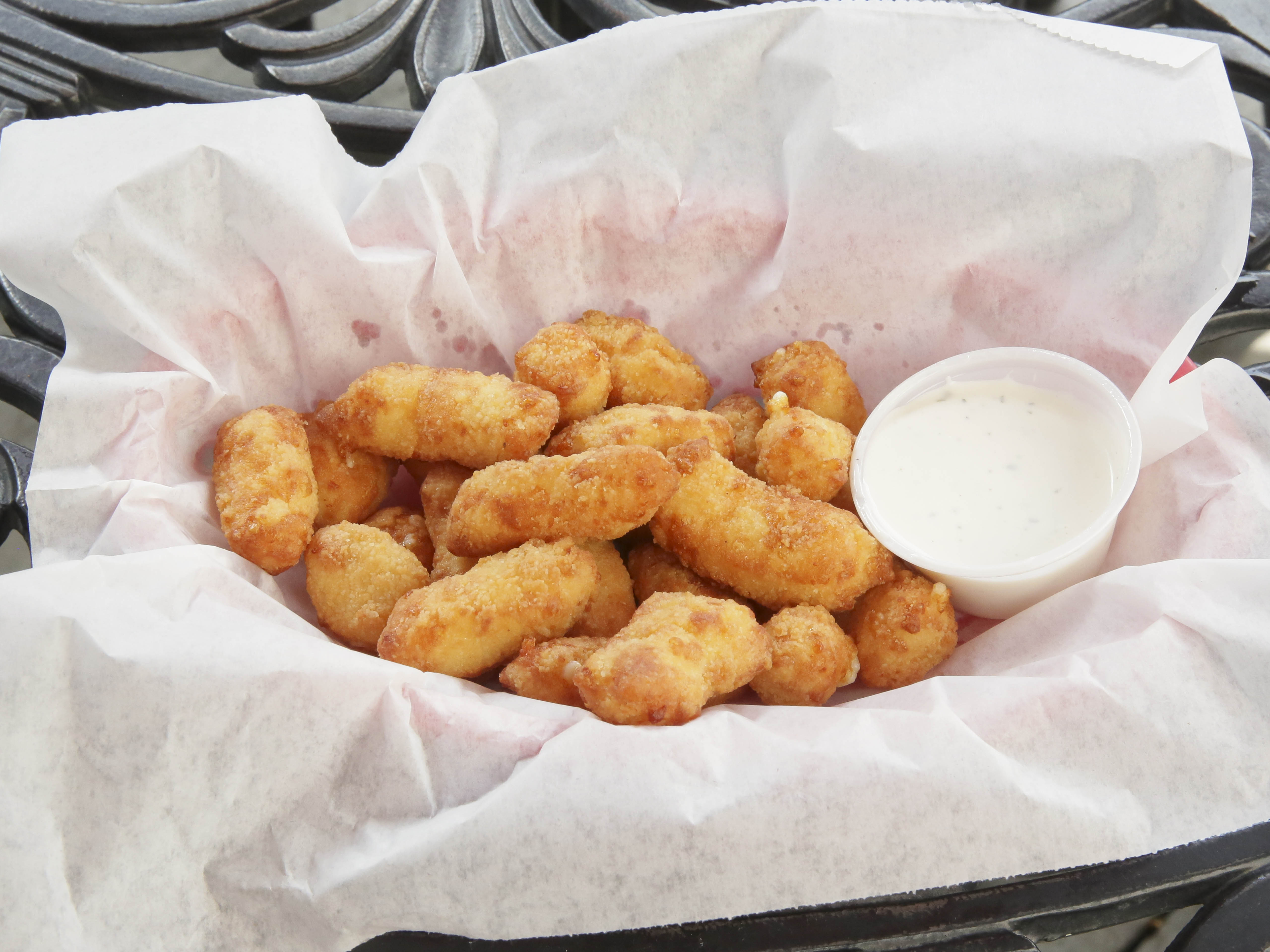 Order Cheese Curds food online from Echo Tap and Grill store, Madison on bringmethat.com