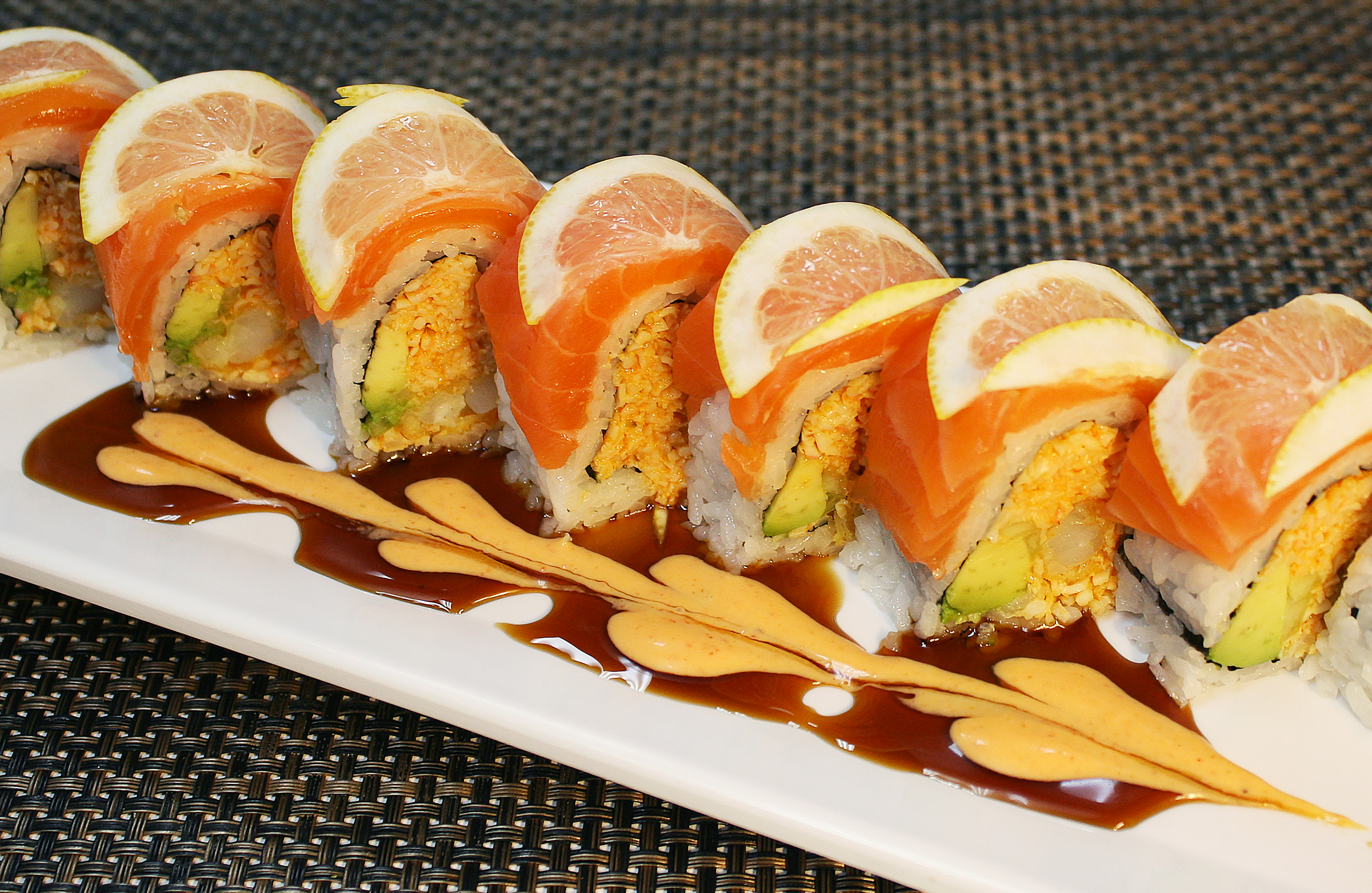 Order Lemon Salmon Roll food online from Oki Doki Roll & Sushi store, Brea on bringmethat.com