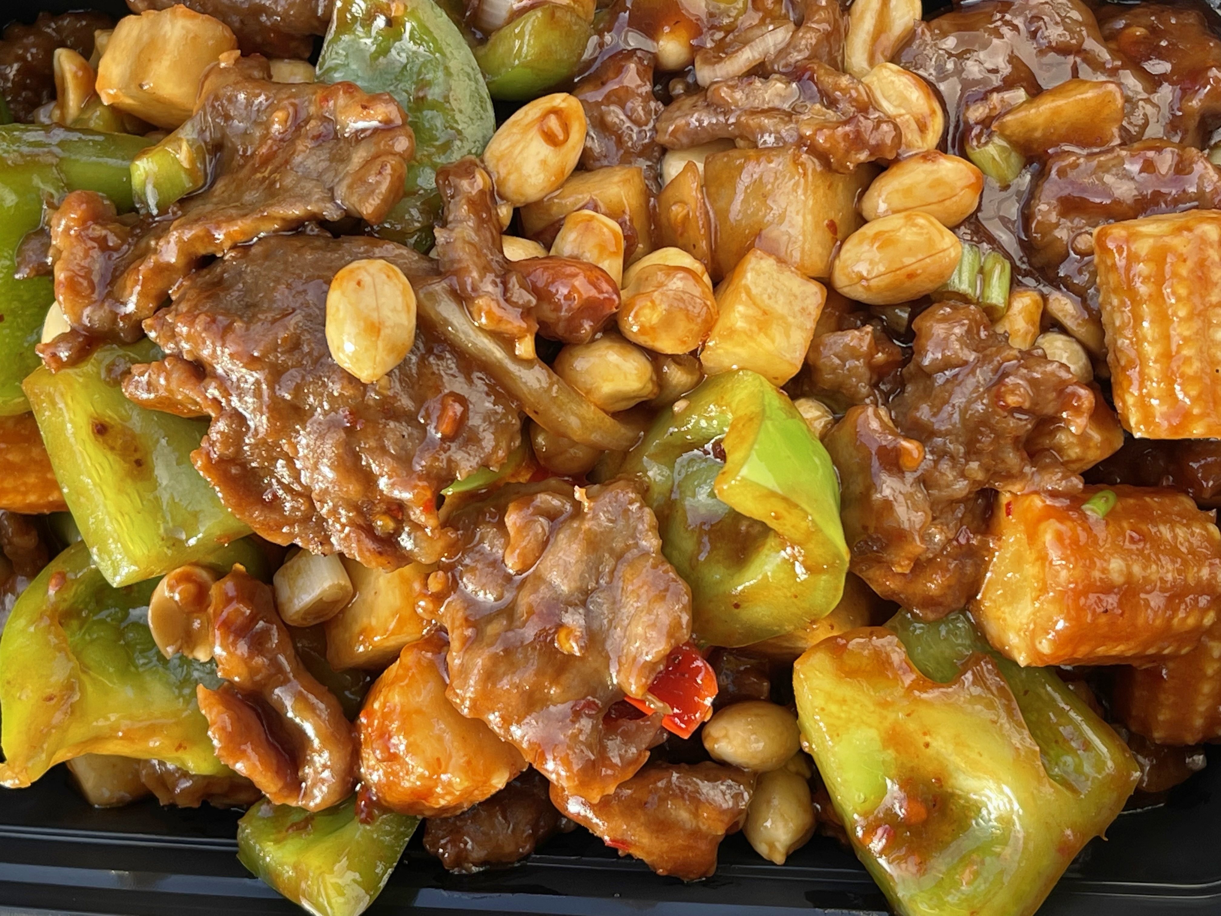Order 34A. Kung Pao Beef food online from Chef Ming's Kitchen store, Beverly Hills on bringmethat.com