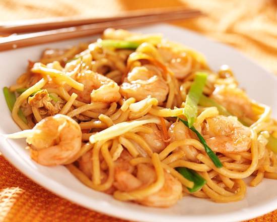 Order Shrimp Lo Mein (qt) food online from Wu's Garden store, Upper Leacock on bringmethat.com