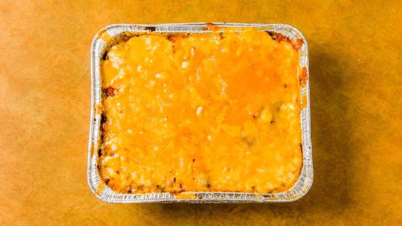 Order 1 Slice of Lasagna with Meat Sauce food online from ALS SOUL FOOD RESTAURANT store, Detroit on bringmethat.com