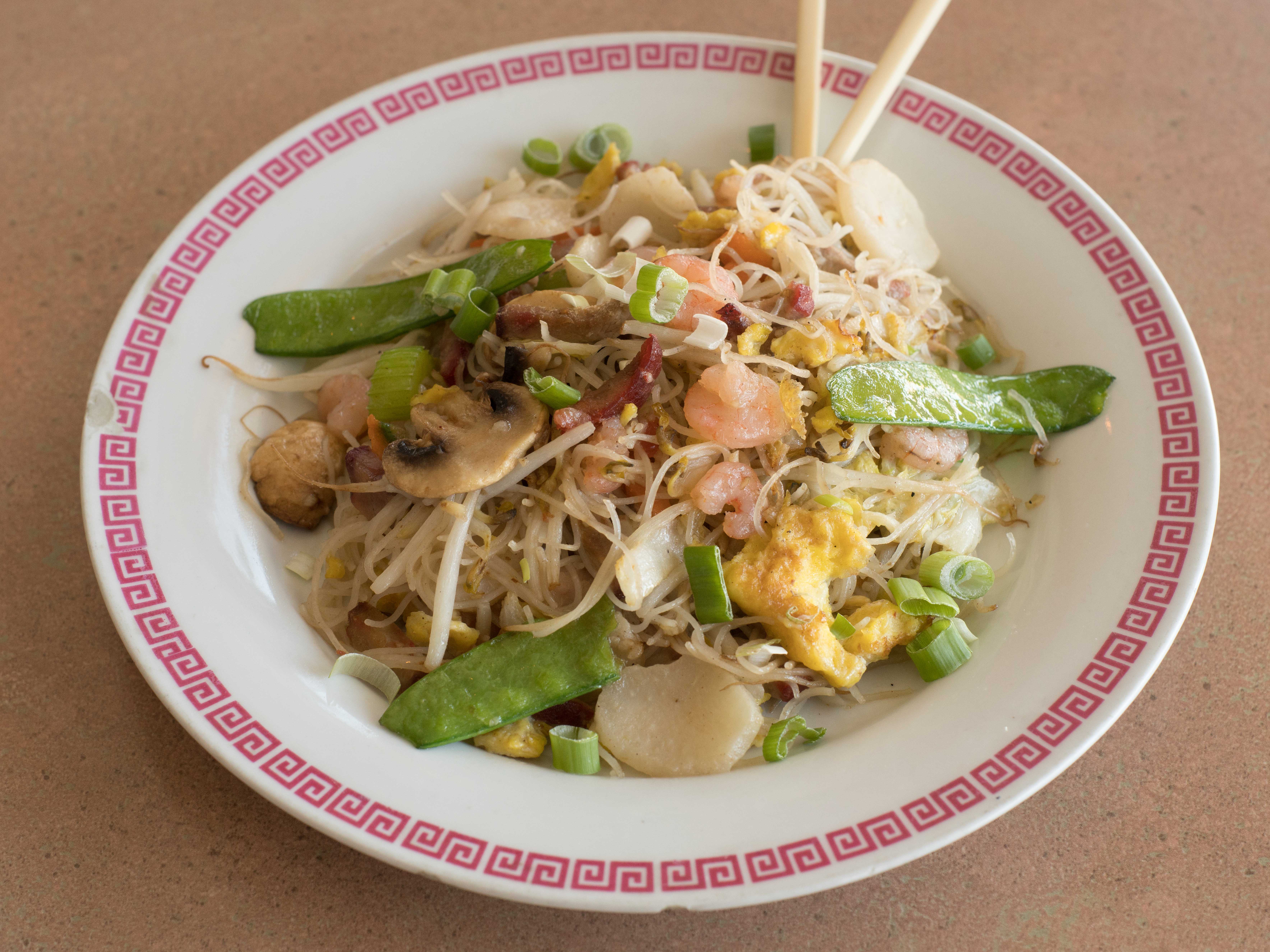 Order Chow Mai Fun food online from Royal Cantonese Restaurant store, Mundelein on bringmethat.com