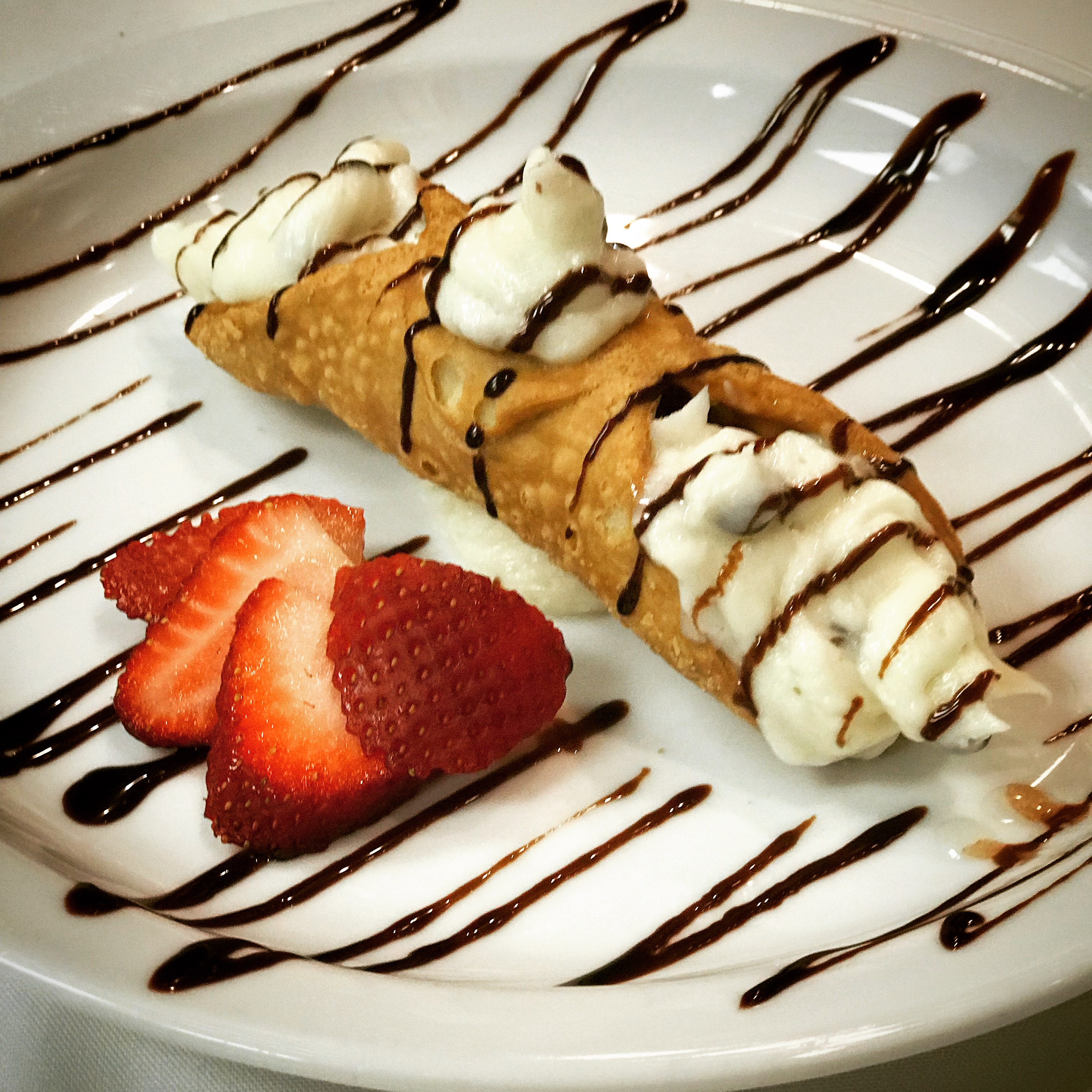 Order Cannoli food online from Bruno Italian Kitchen store, Beaumont on bringmethat.com