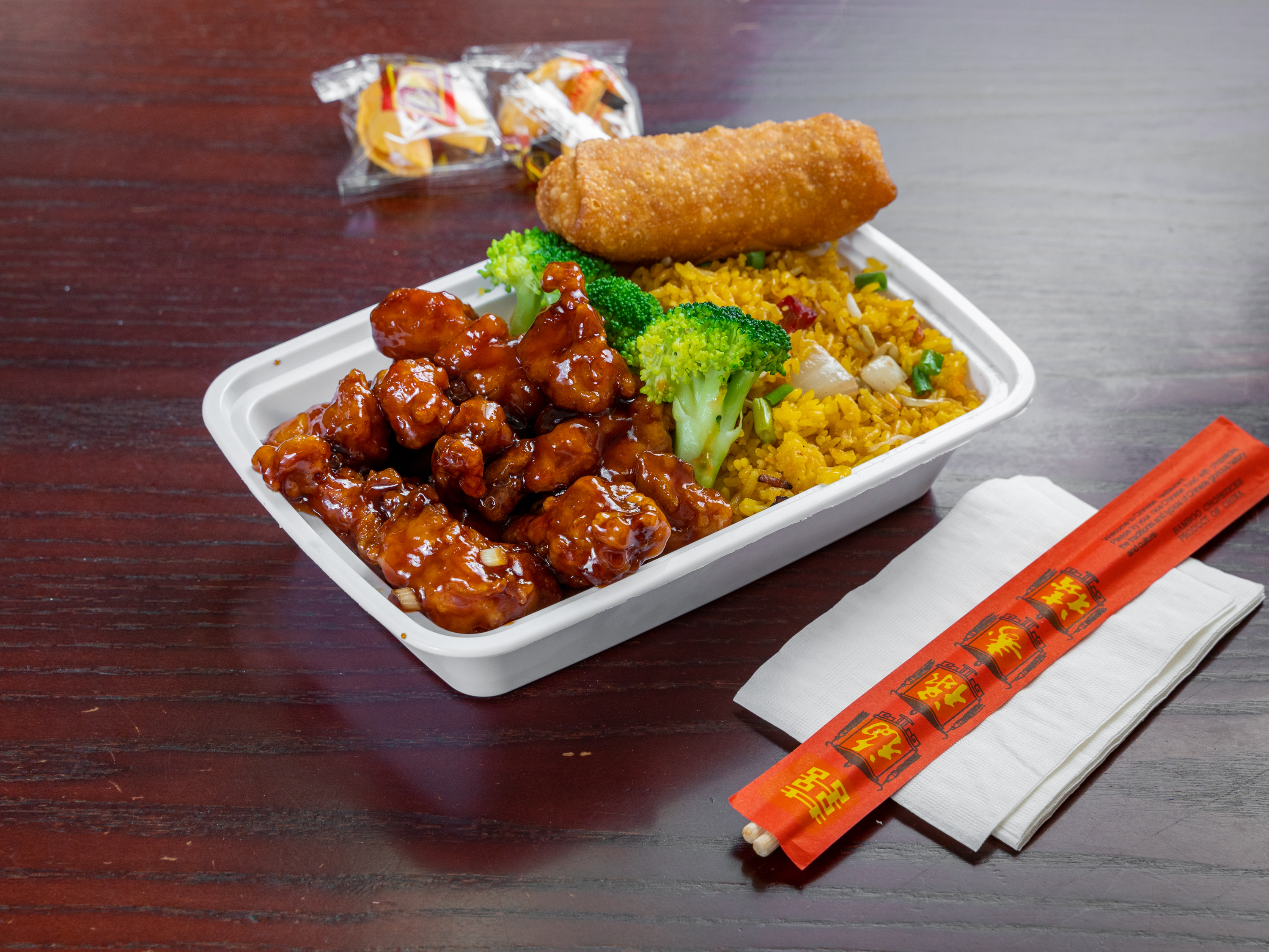 Order S4. General Tso’s Chicken food online from New China King store, Stamford on bringmethat.com