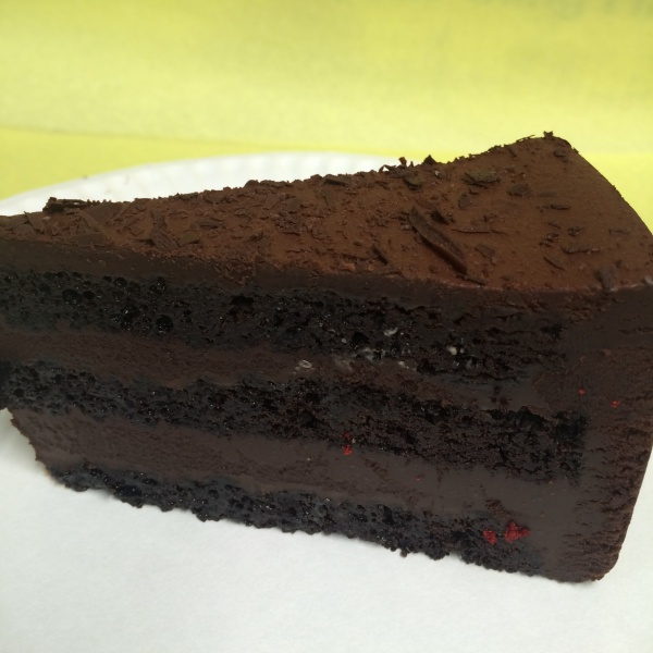Order 6. Chocolate Cake food online from Seniore Pizza store, Santa Clara on bringmethat.com