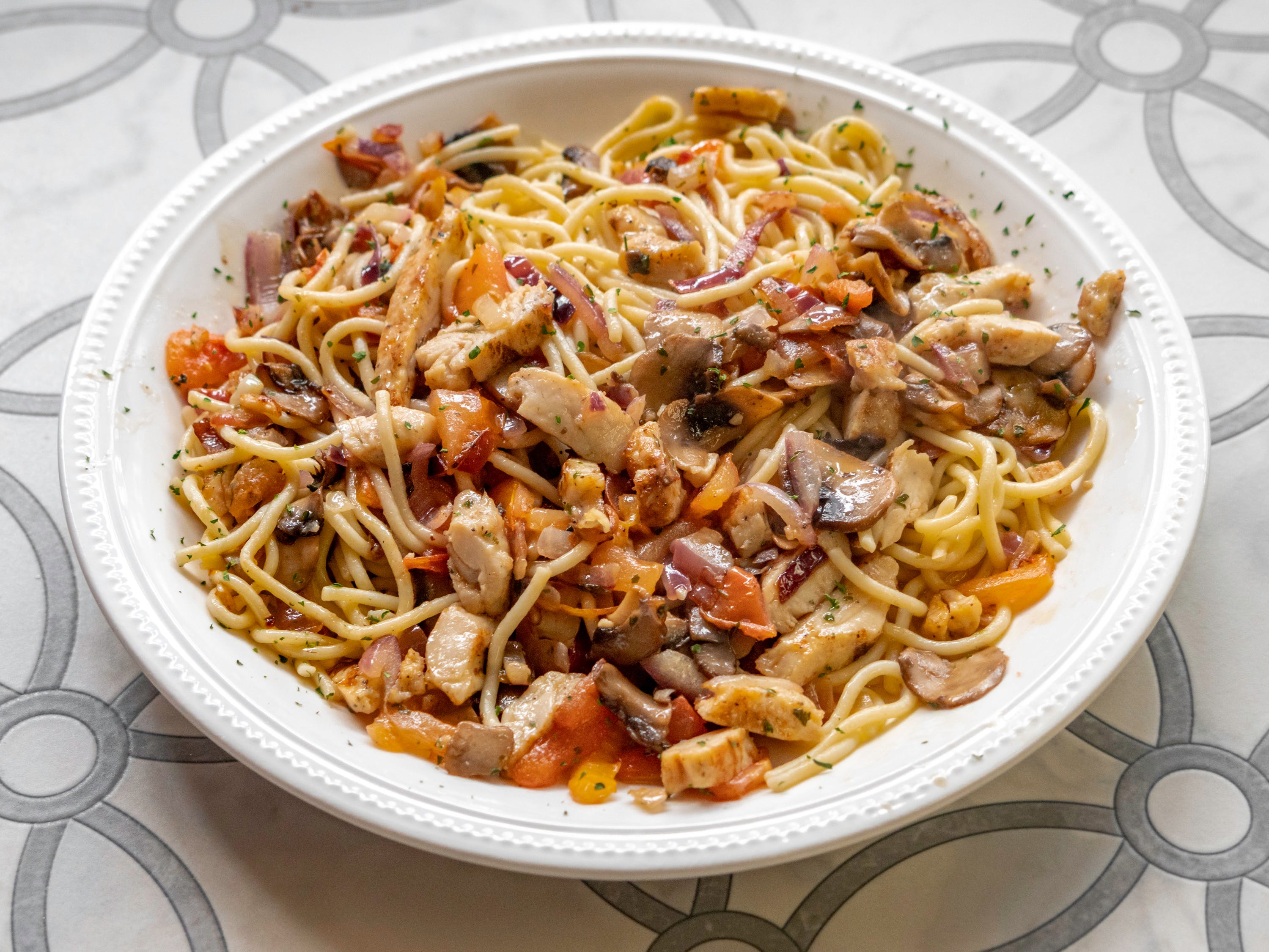 Order Chicken Primavera Pasta - Pasta food online from Little Nippers 2 store, Pittsburgh on bringmethat.com
