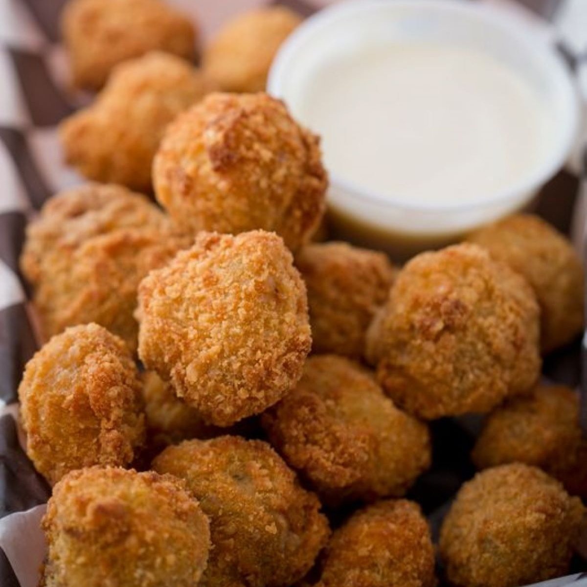 Order Fried Mushrooms food online from Huey's Collierville store, Collierville on bringmethat.com