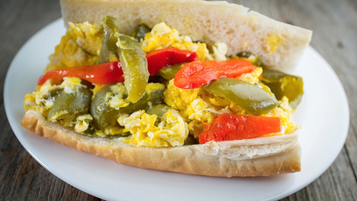 Order Pepper & Egg Sandwich - Sandwich food online from Positanos Pizza store, Chicago on bringmethat.com