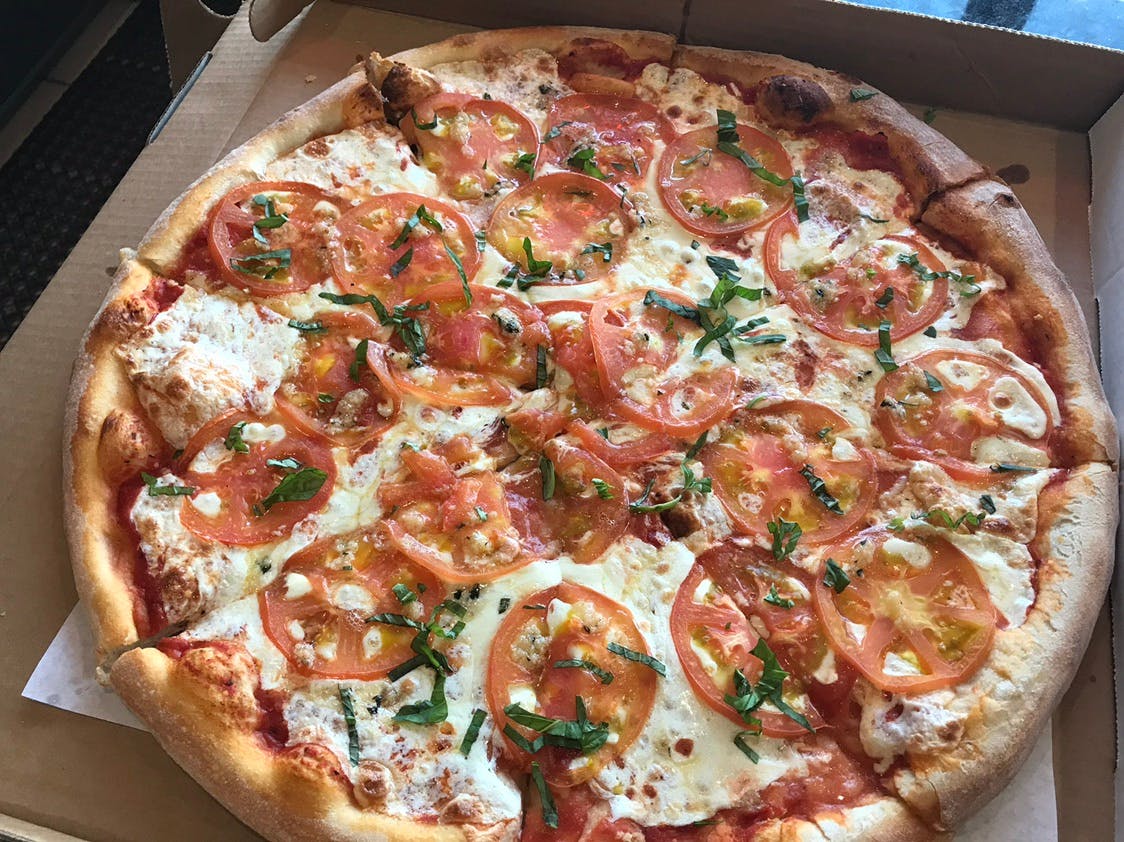 Order Fresh Tomato Pizza - 14'' (6 Cut) food online from Michelangelo's Pizza store, East Brunswick on bringmethat.com