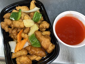 Order 25. Sweet & Sour Chicken food online from Redwood Chinese Restaurant store, Clarksville on bringmethat.com