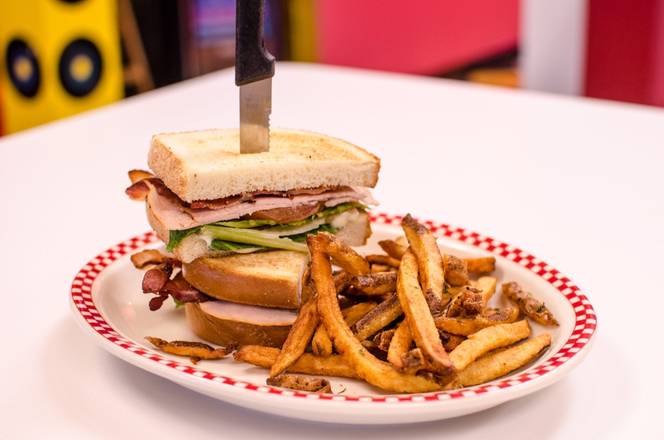 Order CLUBHOUSE food online from Ze's Diner store, Woodbury on bringmethat.com
