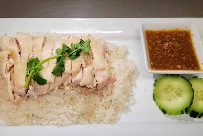 Order Khao Man Gai(Hainan Chicken Rice) food online from Tawanna Thai Food Delivery store, Los Angeles on bringmethat.com