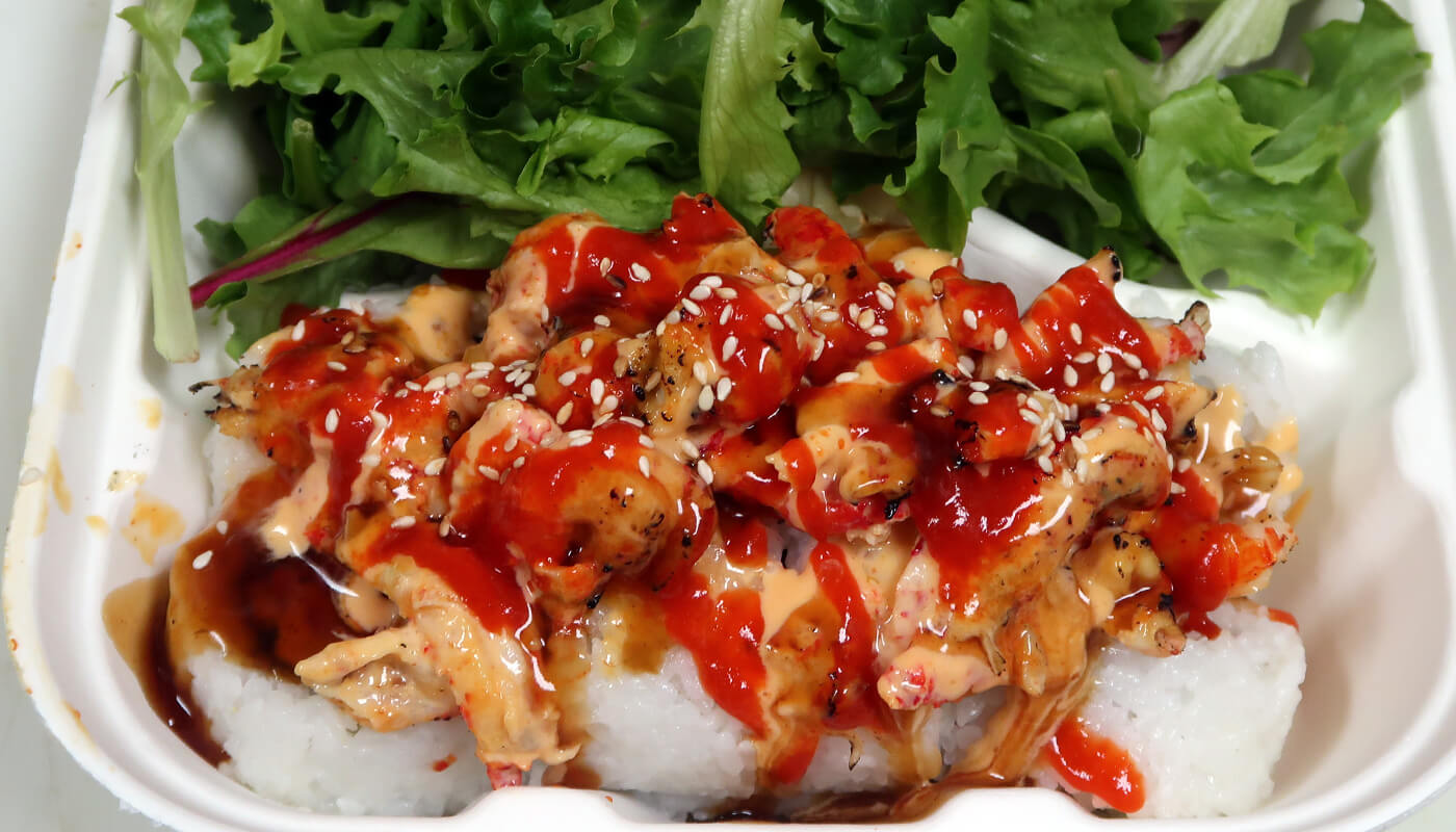 Order 4. Spicy Lobster Roll food online from Soy Japanese Grill & Roll store, Los Angeles on bringmethat.com