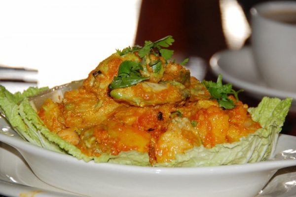 Order #9 Avocado Salad food online from Cafe Himalaya store, New York on bringmethat.com