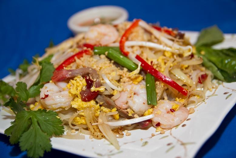 Order Red Ginger Pad Thai food online from Red Ginger China Bistro store, Saint Paul on bringmethat.com