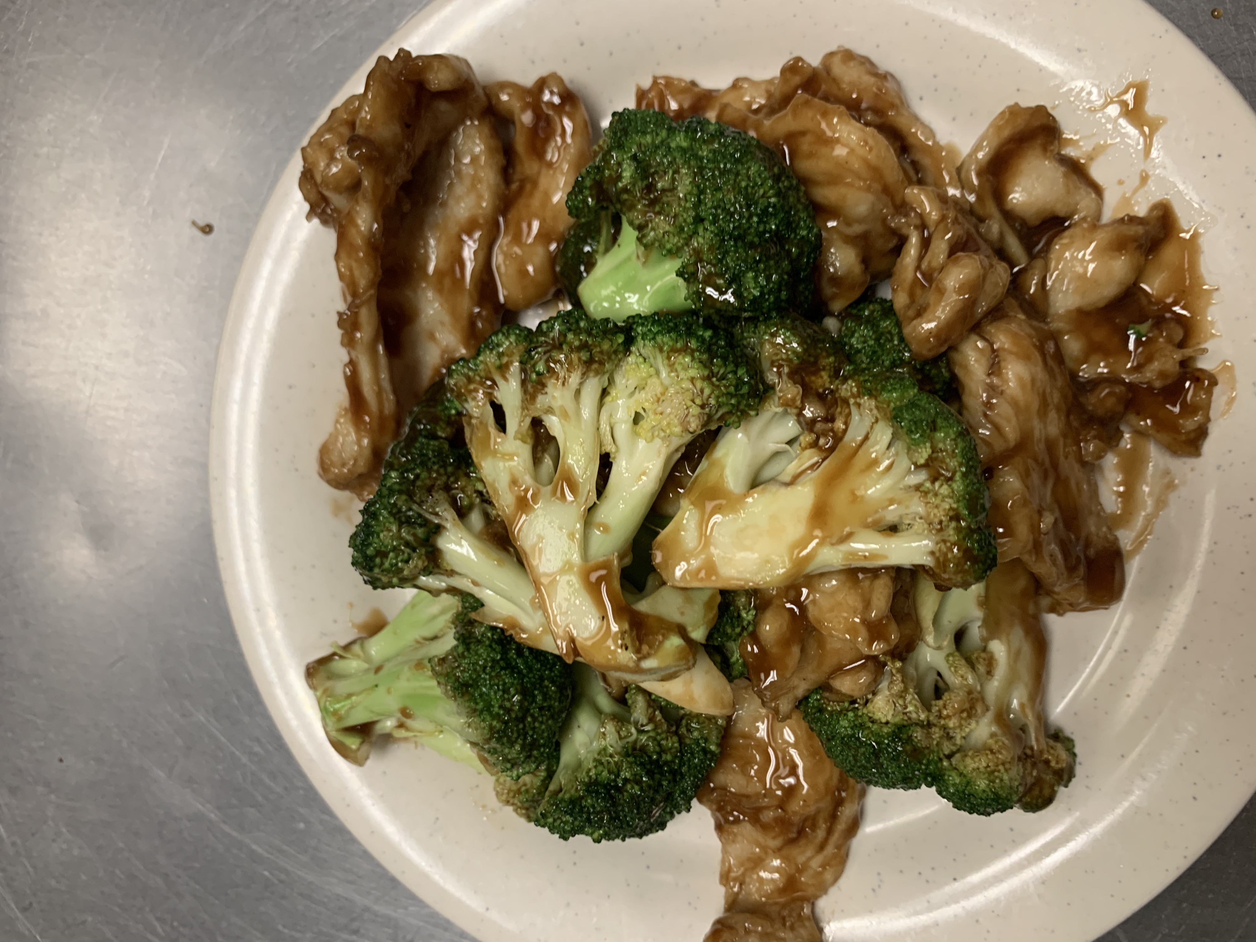 Order 39. Chicken with Broccoli food online from China Buffet store, Methuen on bringmethat.com