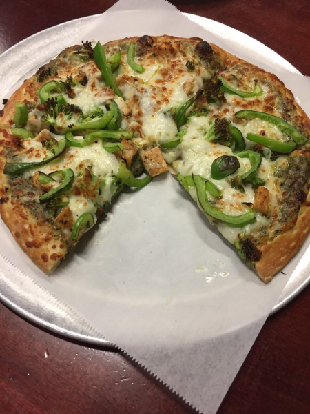 Order Chicken Pesto Pizza food online from The Pizzeria Factory store, Winnetka on bringmethat.com