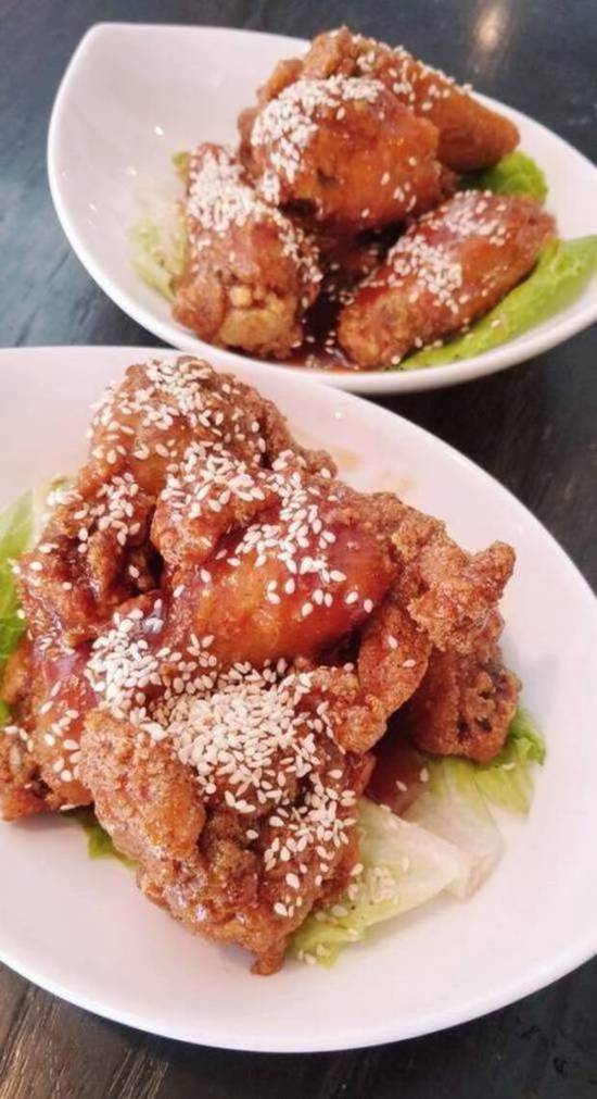 Order Chicken Wings food online from Thai Rock store, New York on bringmethat.com