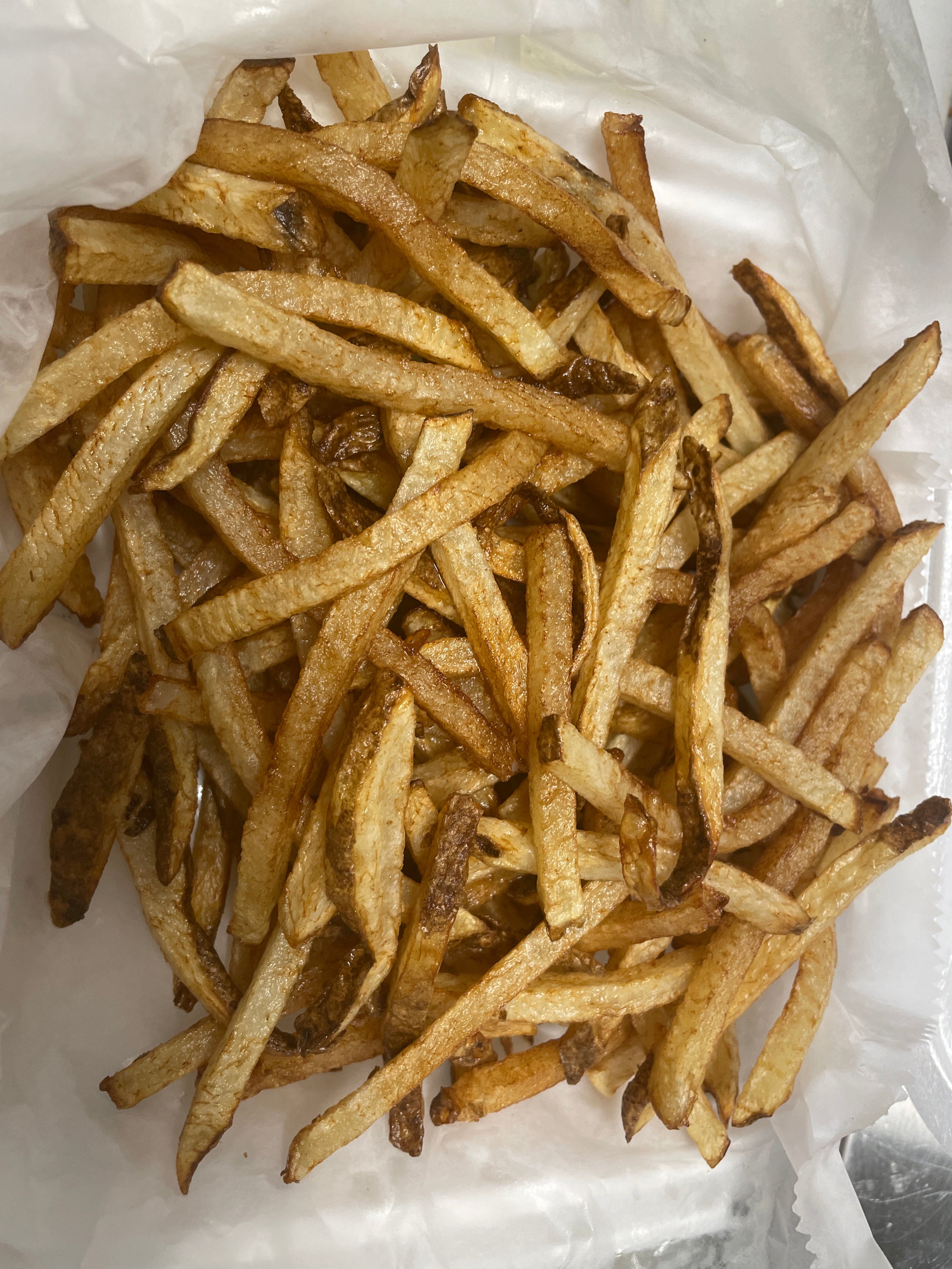 Order Basket of Fries - Appetizers food online from Graffiti's Pizza A Greek Taverna store, Mcdonough on bringmethat.com
