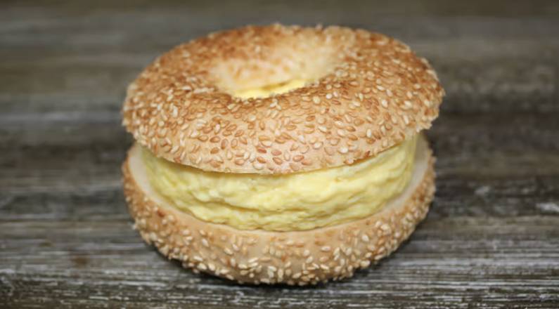 Order Eggwich food online from Bagel Street Cafe store, Alamo on bringmethat.com