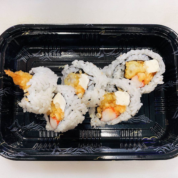 Order Deluxe Crunch Roll food online from Poke Cafe store, North Charleston on bringmethat.com