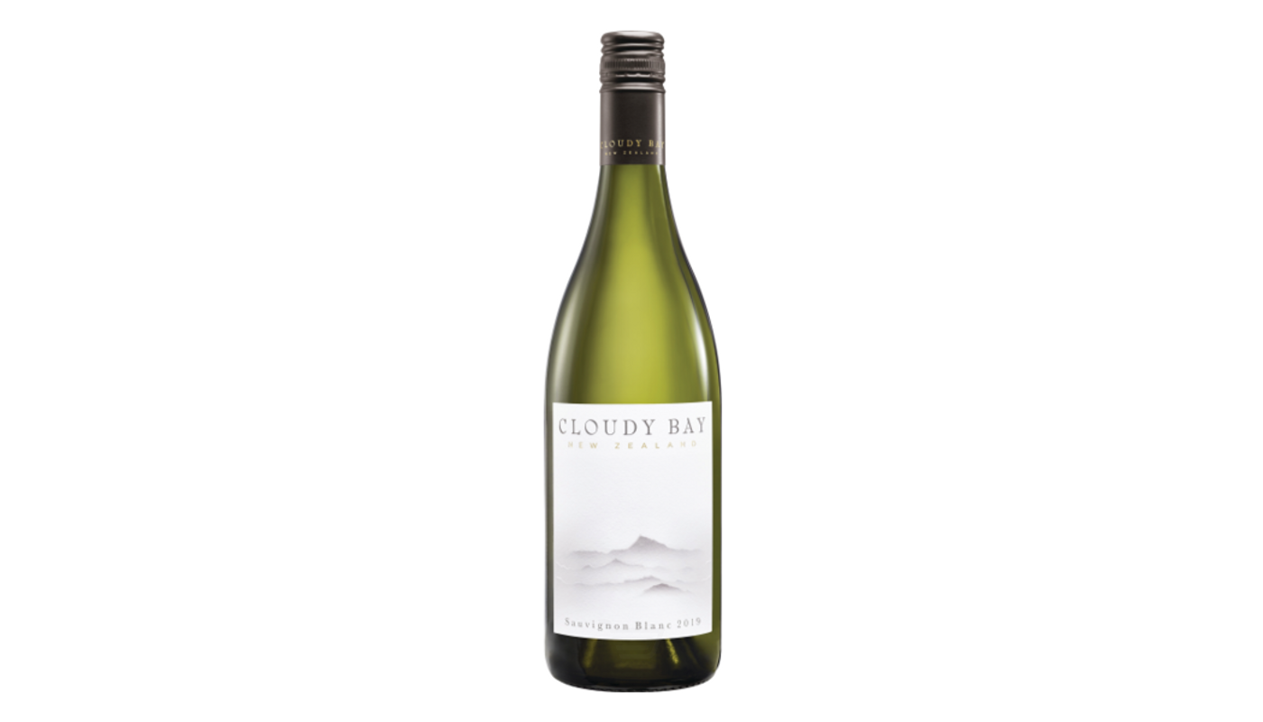 Order Cloudy Bay Marlborough Sauvignon Blanc 750mL food online from Golden Rule Liquor store, West Hollywood on bringmethat.com