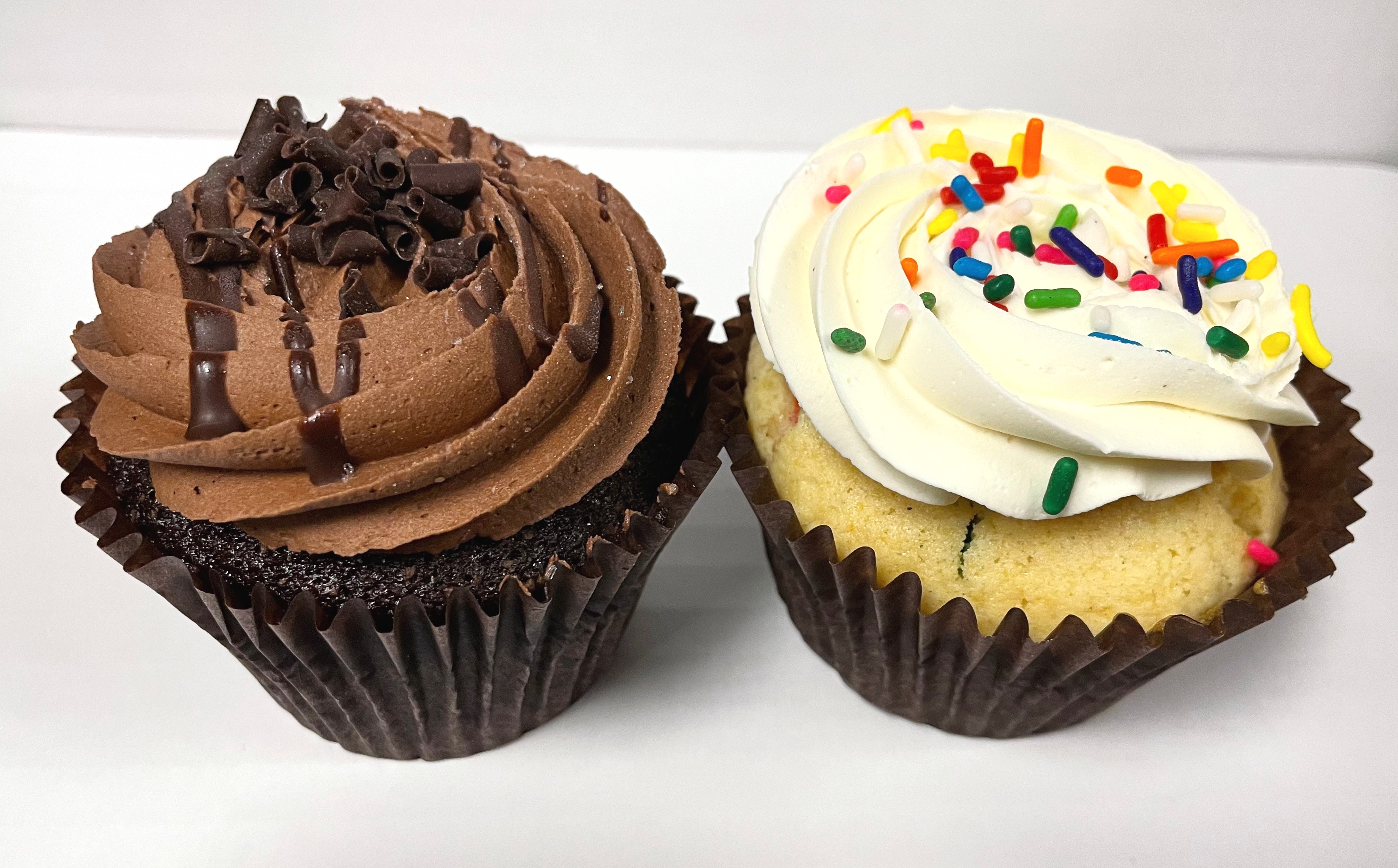 Order Gluten Friendly Cupcakes food online from Twisted Sisters Cupcakes & Sugar Shack Cafe store, Virginia Beach on bringmethat.com
