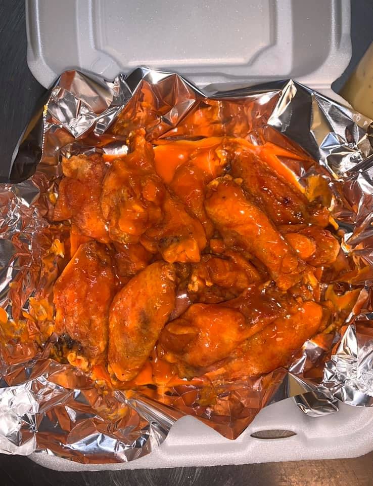 Order Wings - 1 lb. food online from Ron's Pizza Palace store, Pittsburgh on bringmethat.com