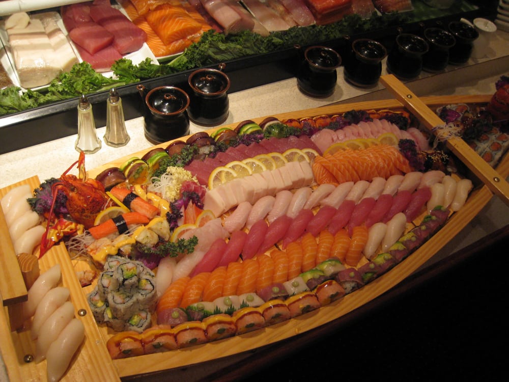 Order Family Boat (4 to 6 ppl) food online from Sushi Xuan store, Albuquerque on bringmethat.com