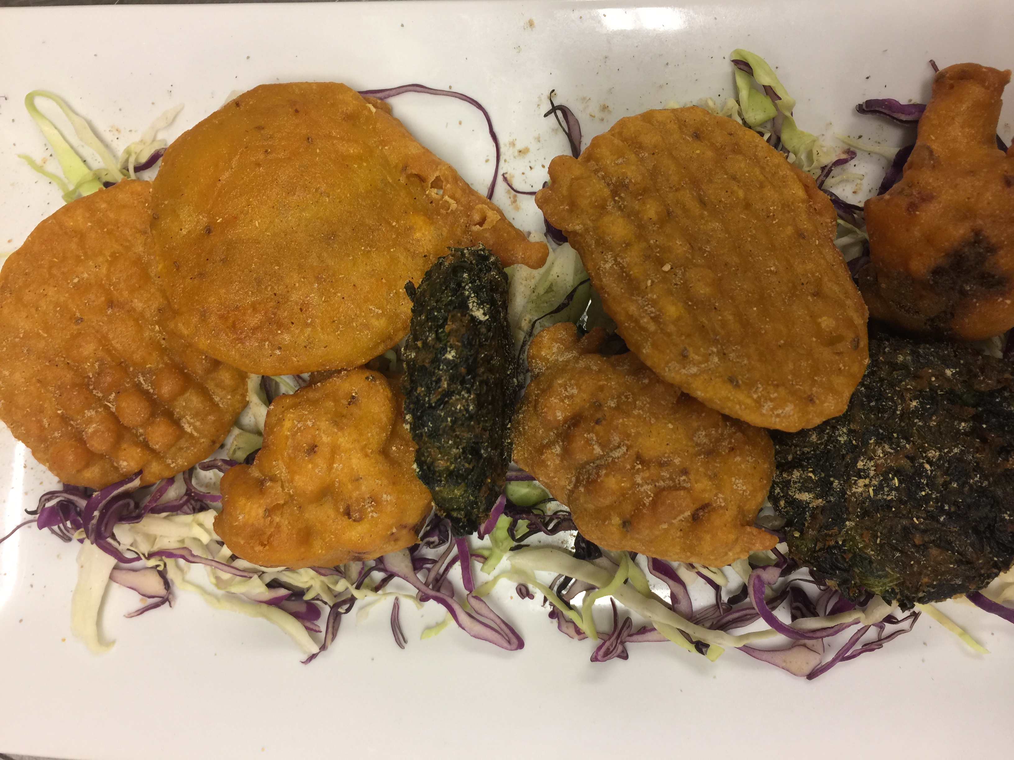 Order Vegetable Pakora food online from Tandav Indian Cuisine store, Baltimore on bringmethat.com