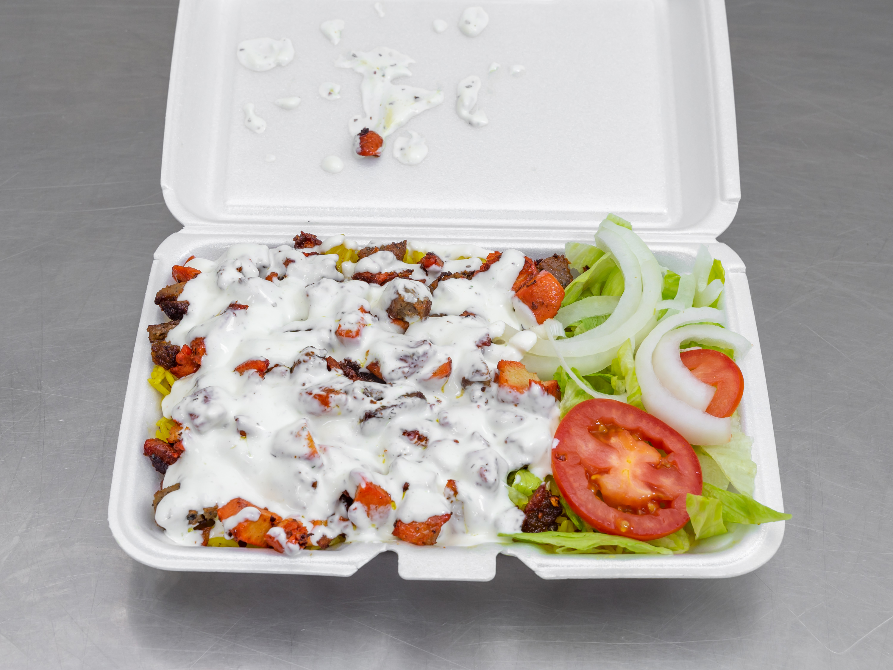 Order Chicken Over Rice Platter food online from Kennedy Fried Chicken store, New Windsor on bringmethat.com