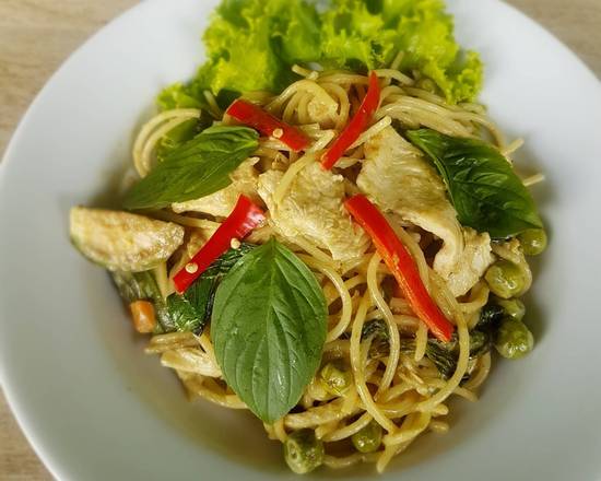 Order Spaghetti Green Curry food online from Thai Thank You store, Chicago on bringmethat.com