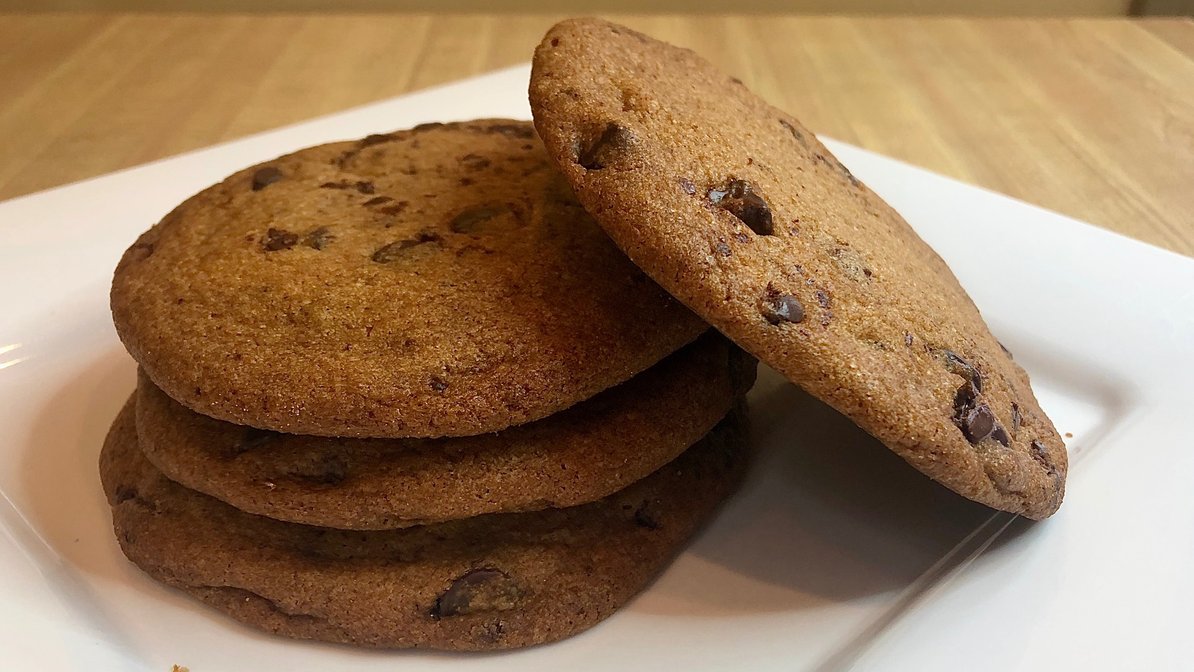 Order Chocolate Chip Cookie food online from Zing Cafe store, Berkeley on bringmethat.com