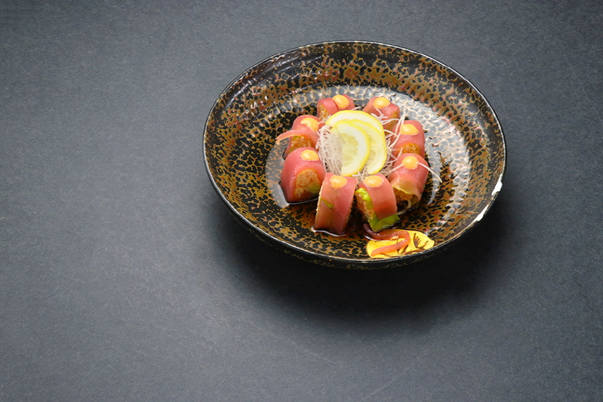 Order Red Rose Roll food online from Hikari Sushi & Grill store, Frisco on bringmethat.com