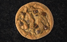 Order CHOCOLATE CHIP COOKIES food online from Round Table Pizza store, San Francisco on bringmethat.com