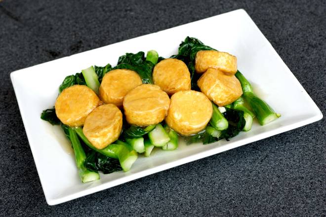 Order Japanese Egg Tofu with Gai Lan food online from Ginger Cafe store, Sunnyvale on bringmethat.com
