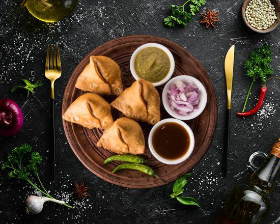 Order Vegetable Samosa (2 pcs) food online from The Imperial Indian store, Edmond on bringmethat.com