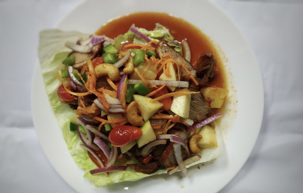 Order 38. Crispy Duck Salad food online from Thai V Express store, New York on bringmethat.com