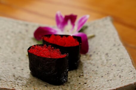 Order Flying Fish Roe /Tobiko food online from Sushi para japanese restaurant store, New York on bringmethat.com