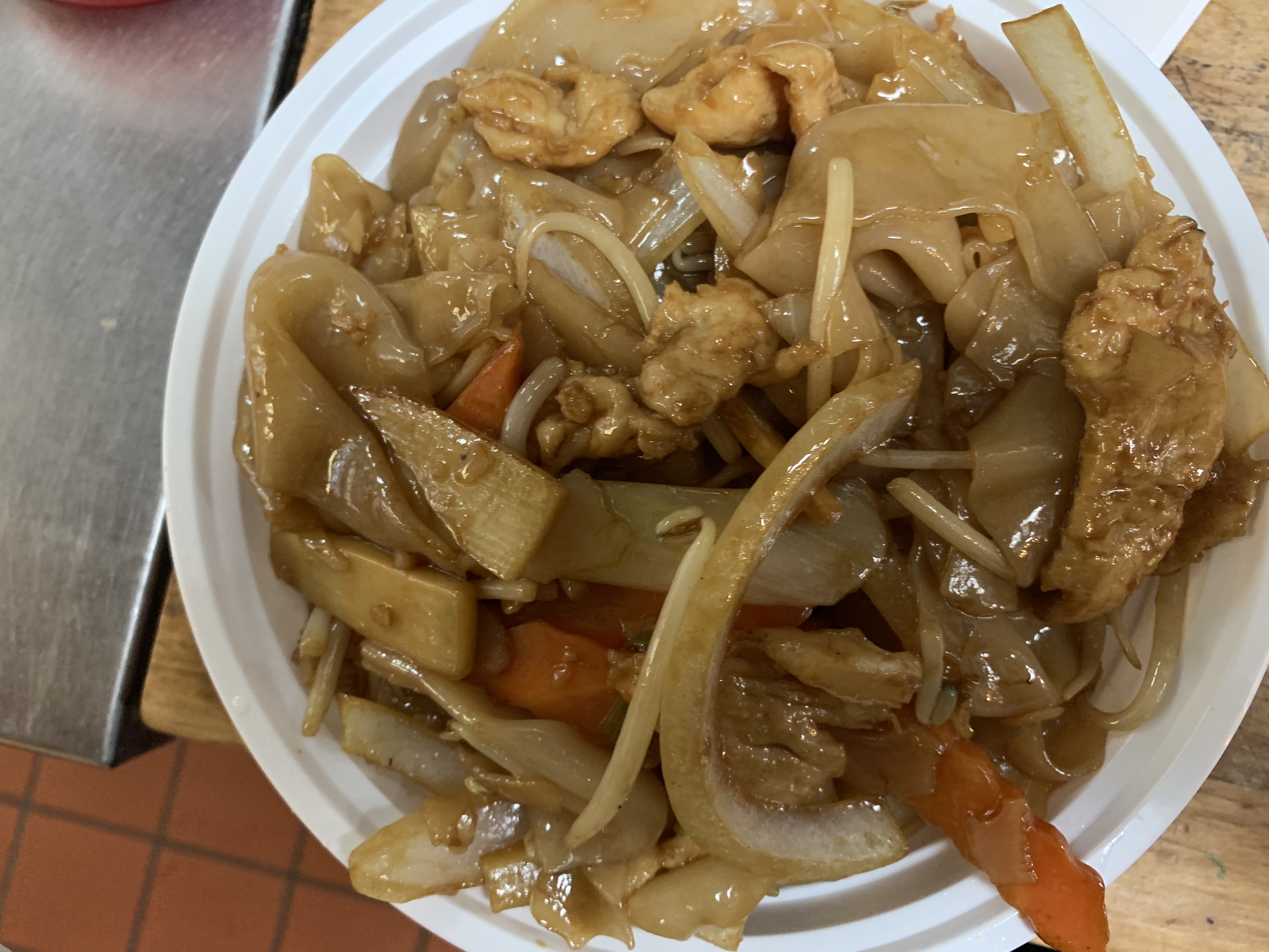 Order Chicken Chow Fun food online from Jade House store, Fort Lee on bringmethat.com
